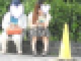 お座りお姉さん発見！！（ＦＨＤ）大変です！！パンツが見えてますよ４９