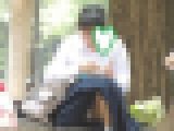 お座りお姉さん発見！！（ＦＨＤ）大変です！！パンツが見えてますよ５９